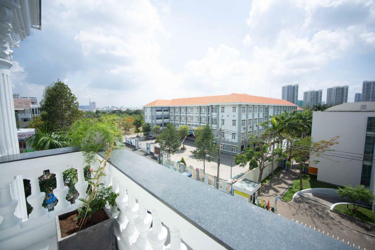 Reddoorz Plus Near Secc Ho Chi Minh City Bagian luar foto